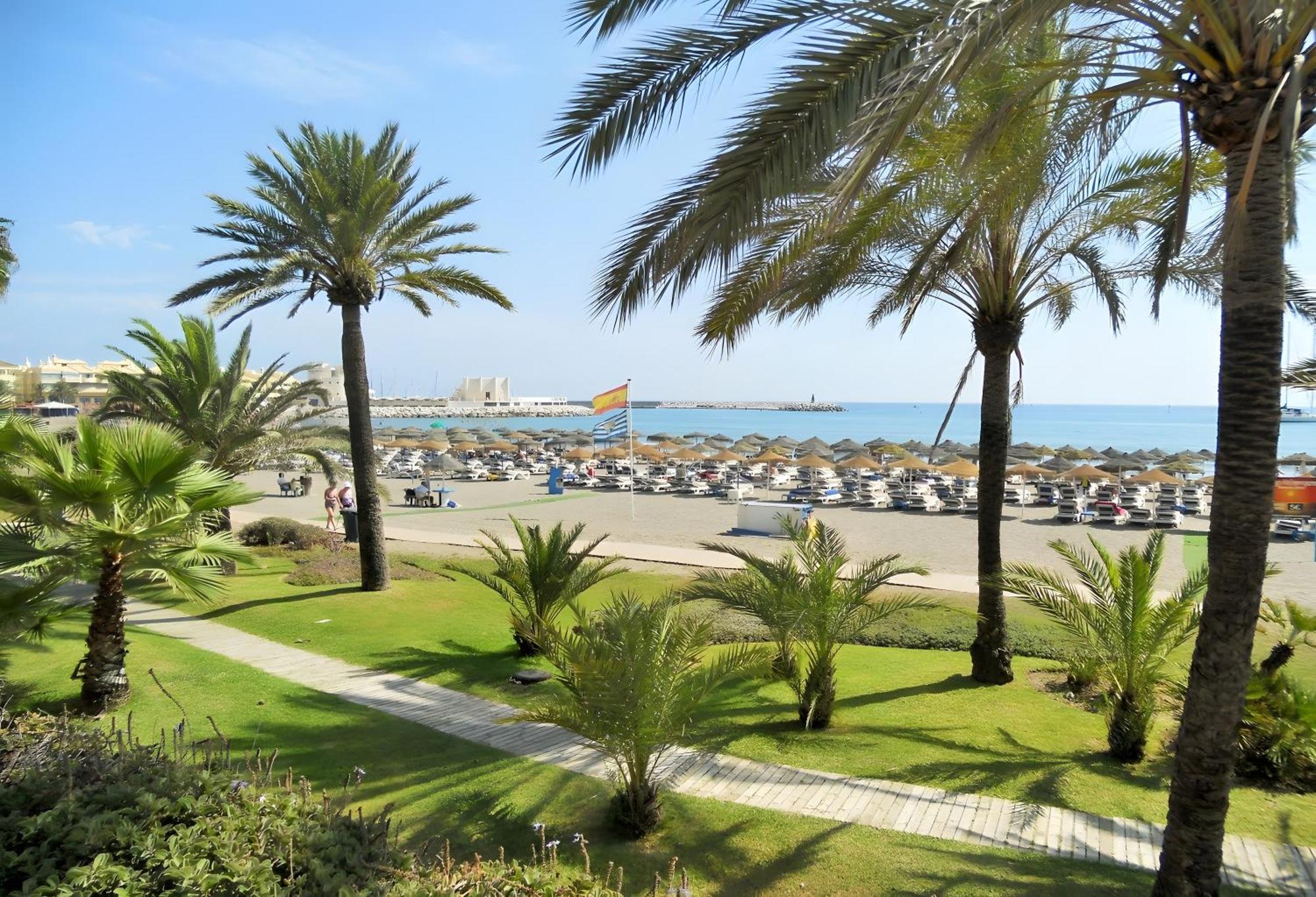 Next To Puerto Marina And The Beach Benalmádena Kültér fotó